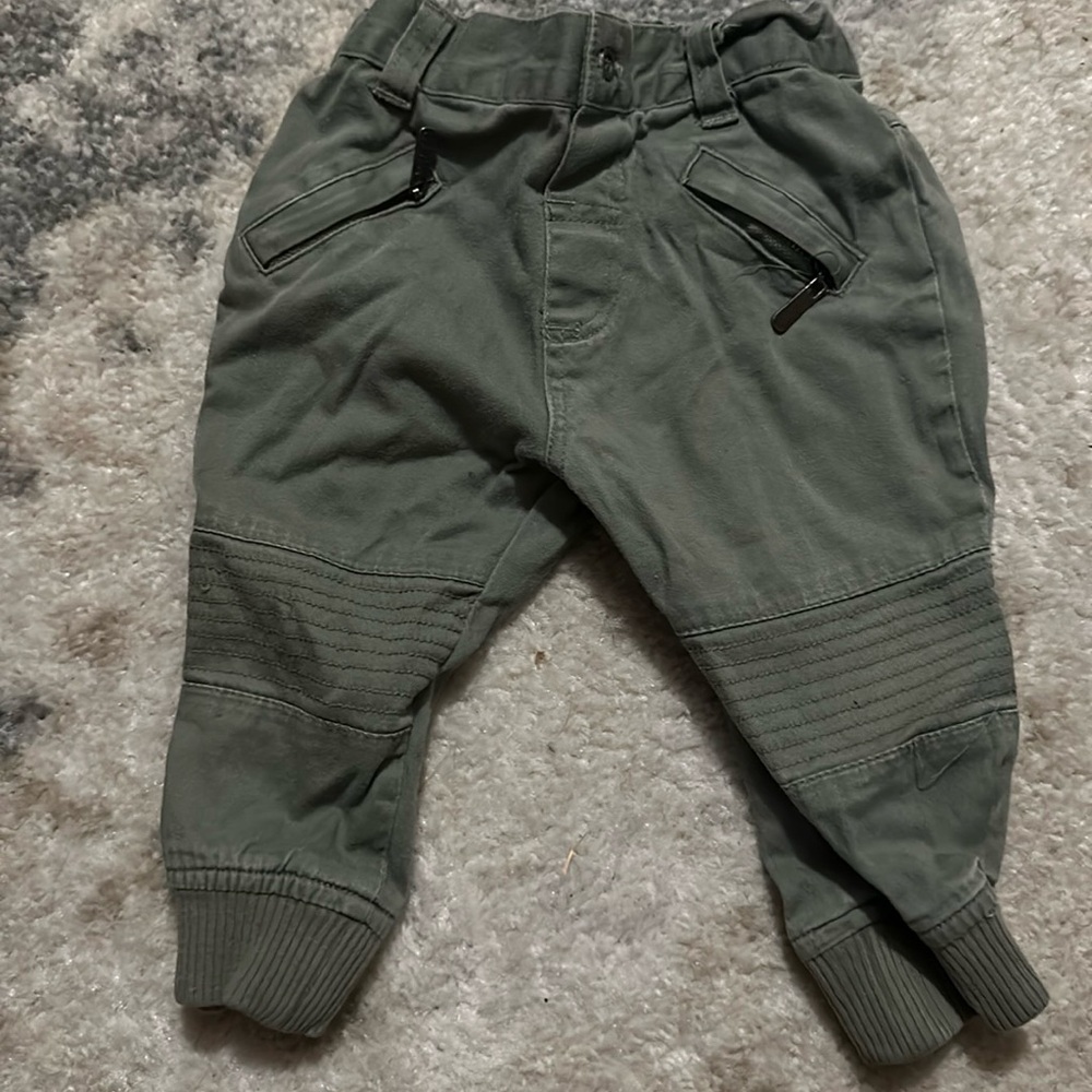 Kardashian Kids Toddler pants size:12mo